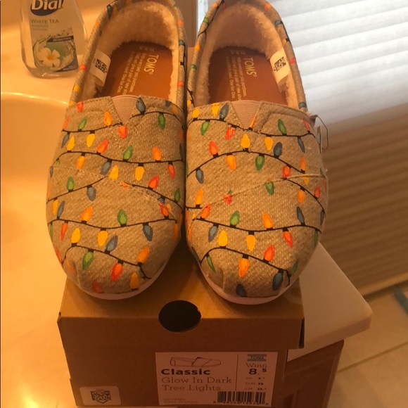 Toms Shoes - Classic Glow in the Dark Tree Lights Toms